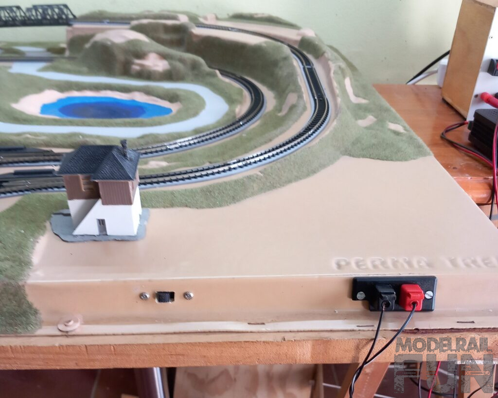 Termoformado marca Perma Tren- Conexión eléctrica