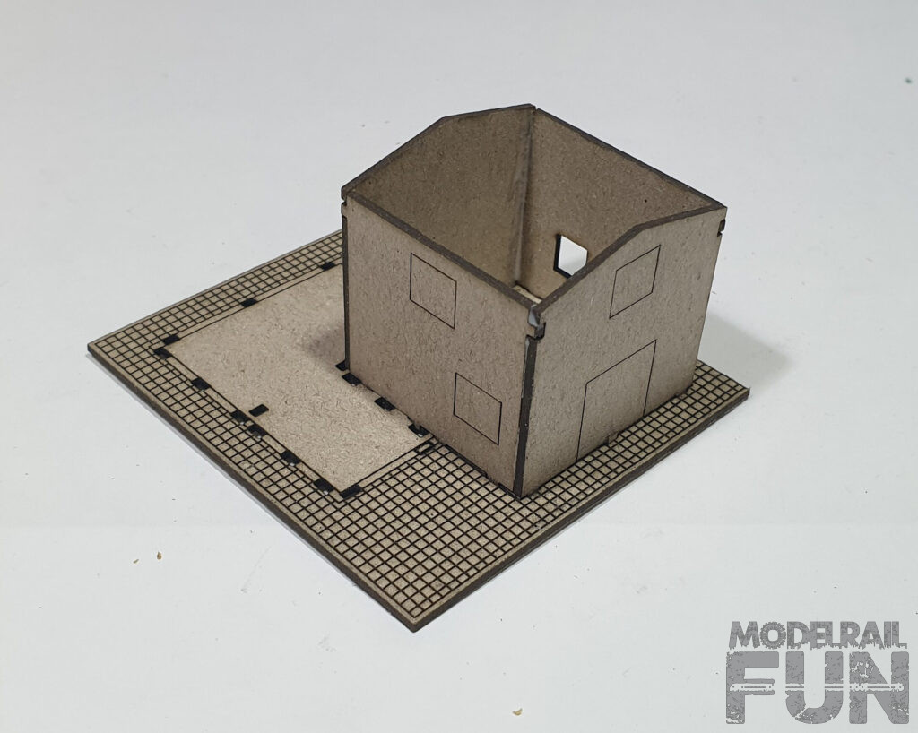 Caserio de carton cortado.Edificio ppal.